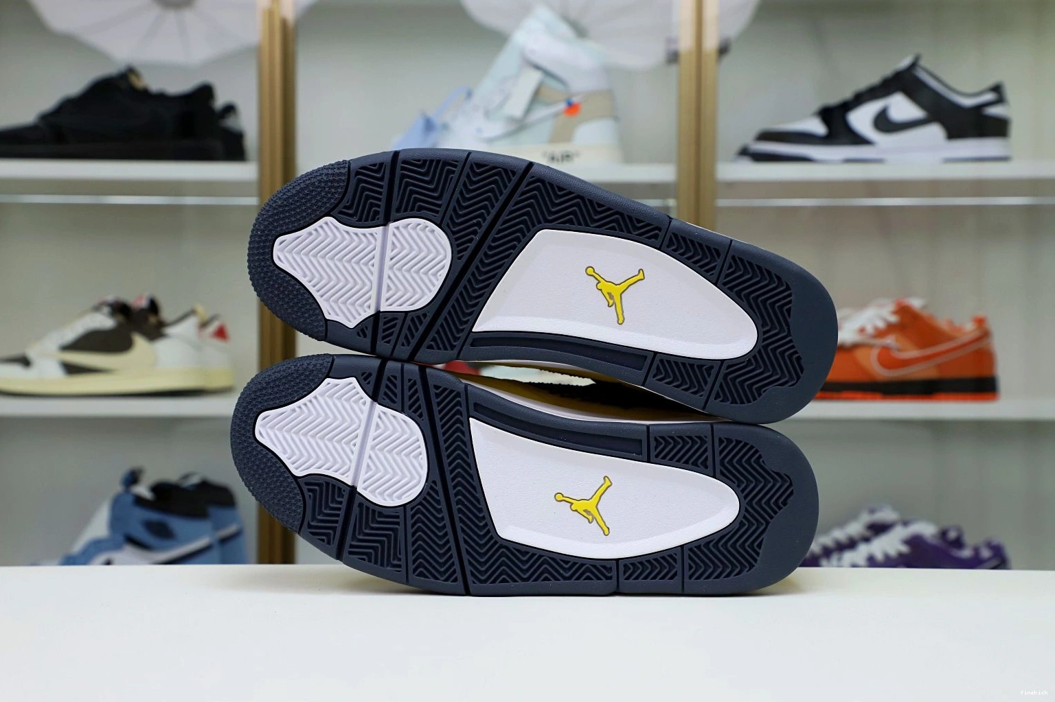 JORDAN 'LIGHTNING' 2021 AIR AIR JORDAN RETRO 4 0227